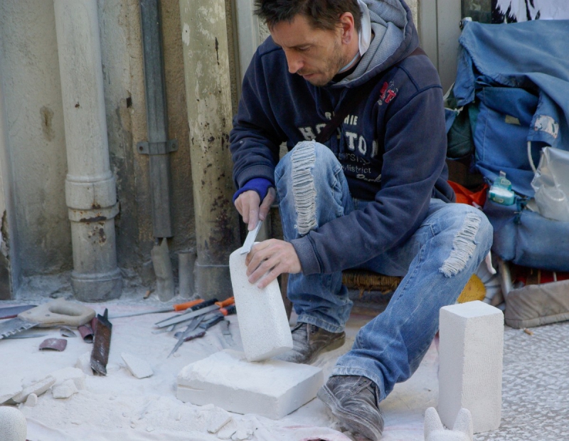 tailleur-pierre-ANTIBES-min_artisan_stonecutter_sculpture-1085967